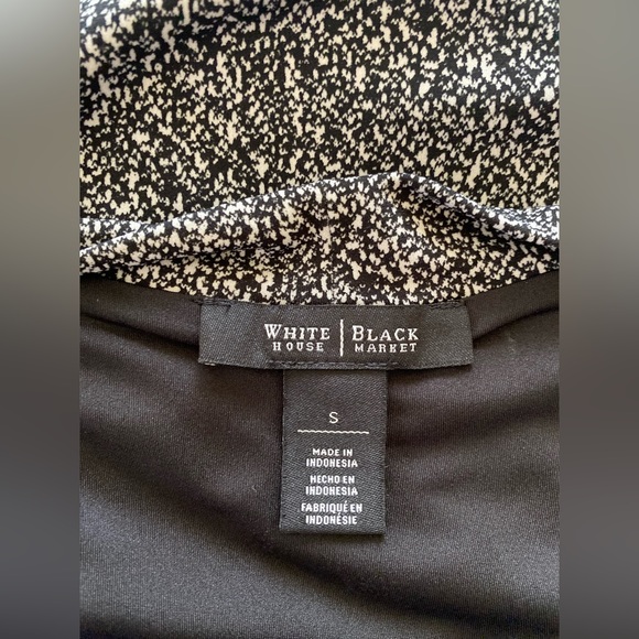 WHITE HOUSE BLACK MARKET WOMEN BLACK & WHITE SLEEVELESS WRAP TOP SIZE SMALL EUC - Picture 7 of 11